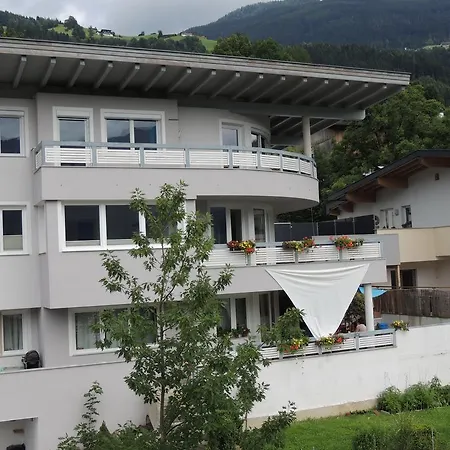 Haus Max 하르트 임 칠레르탈